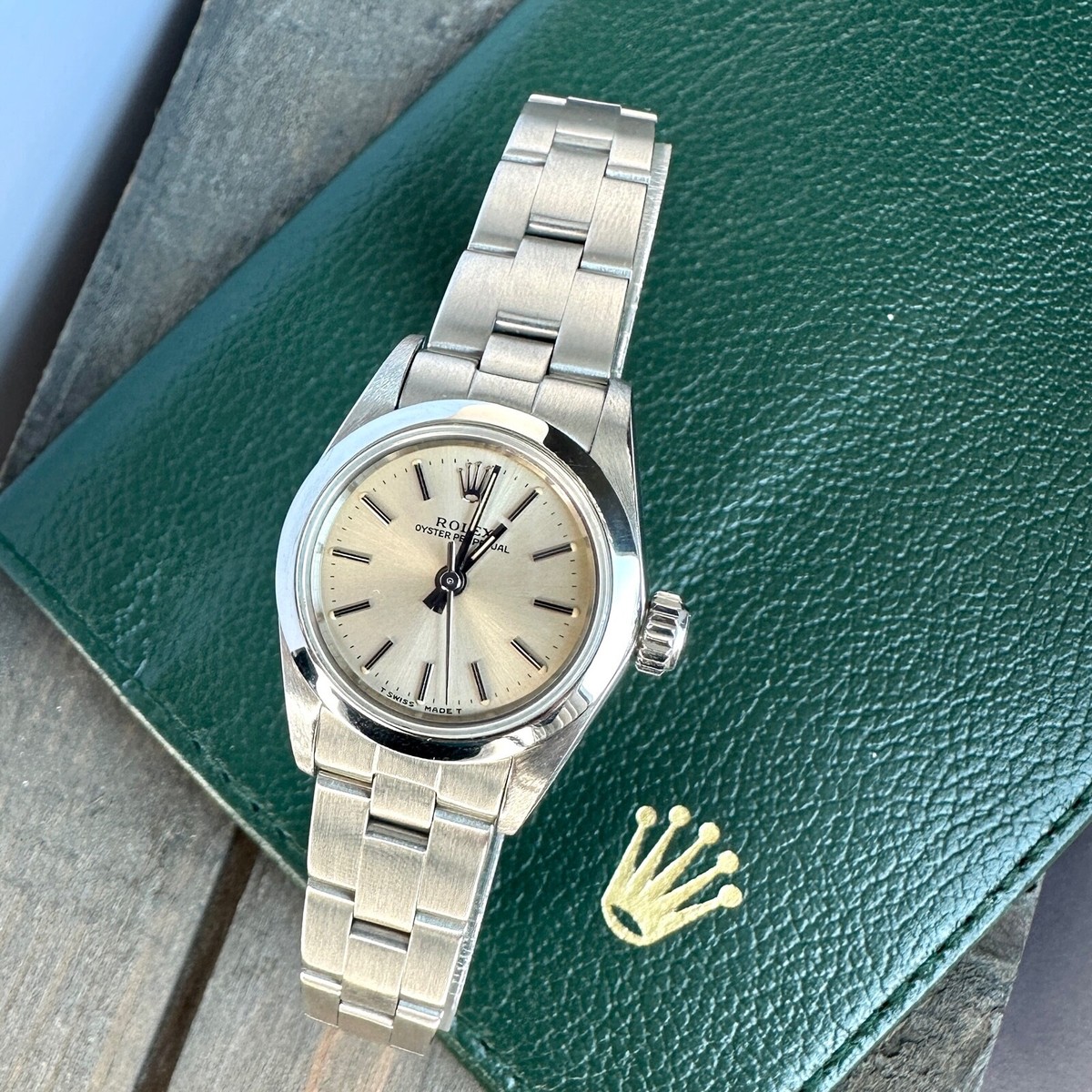 ROLEX OYSTER PERPETUAL 67180 LADIES WATCH SILVER INDEX DIAL ROLEX OYSTER PERPETUAL 67180 LADIES WATCH SILVER INDEX DIAL