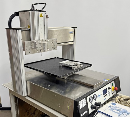 NORDSON EFD MODEL 525 ULTRA TT SERIES DISPENSING SYSTEM 525 x 525 x 100mm robot