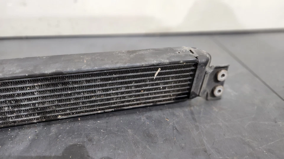 ✅ 08-13 OEM BMW M3 E90 E92 E93 S65 Engine Oil Cooler Radiator - Image 4 of 4