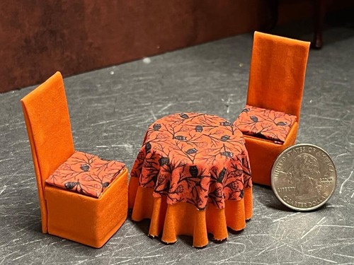 Dollhouse Miniature Halloween Kitchen Table Chairs Set B 1:24 F151 DollysGallery - Picture 2 of 2
