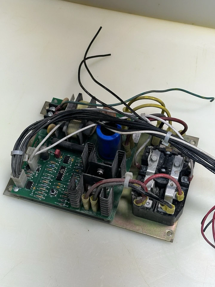 GREENLEE 855 I/O INPUT OUTPUT  COMPUTER CONTROL BOARD 10/17 - Image 2 of 4