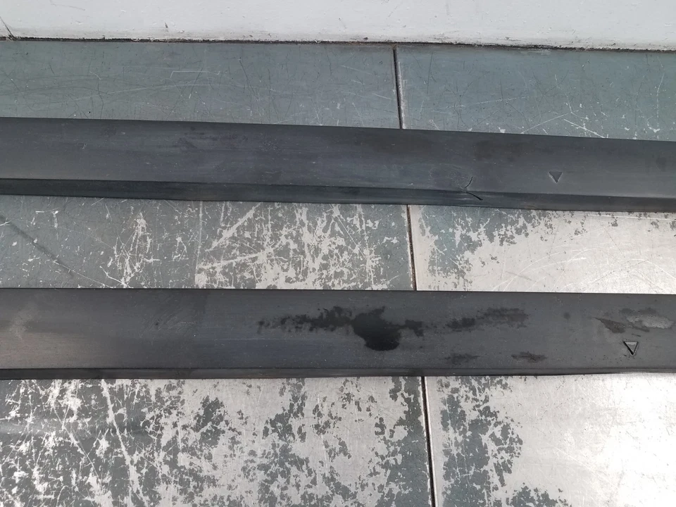 Grand Marquis/Corona Vic Victoria 2008 falda lateral paneles basculantes #7790 i2 Foto 3 de 4