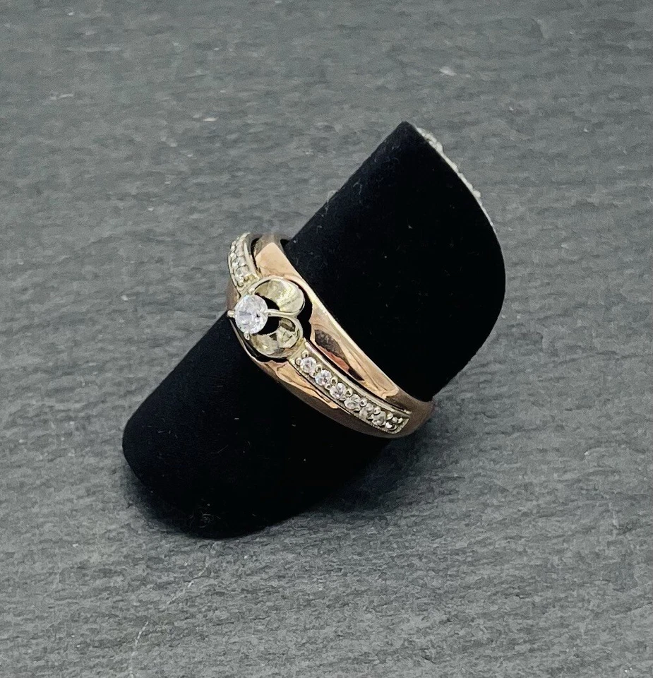 375/- 9KT Roségold Damen mit weißen simulierten Diamanten Gr. 57, guter Zustand. - Bild 2 von 2