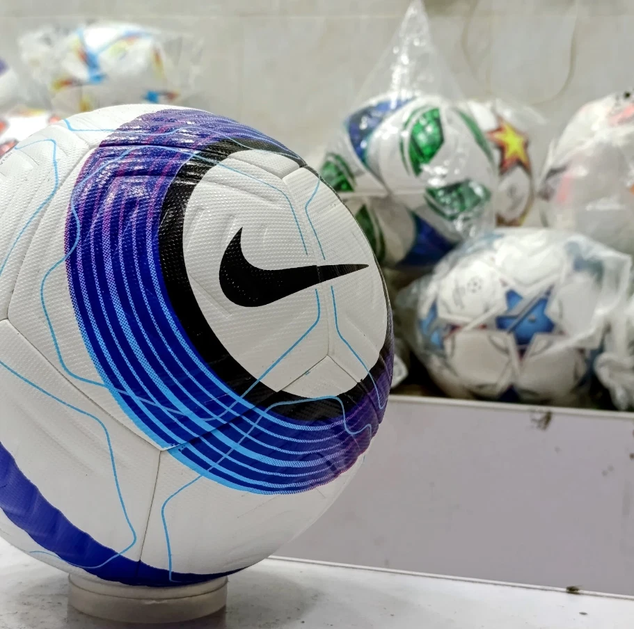 Lote de 6 balones de fútbol oficiales Nike Flight Premier League 2024/2025 RARO Foto 2 de 4