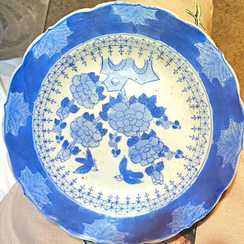 Blue & White Floral Ceramic Plate, Round Scalloped Edge, Glossy Finish