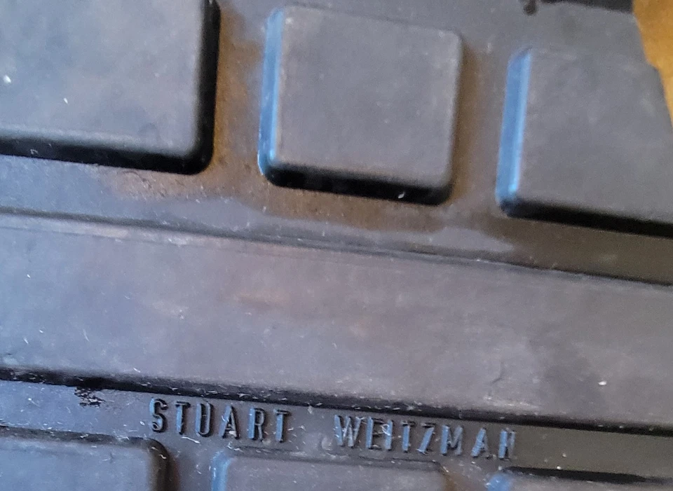 Botas Stuart Weitzman de gamuza negras a media pantorrilla talla 9 suela pisada tacón de 3,5" Foto 4 de 4