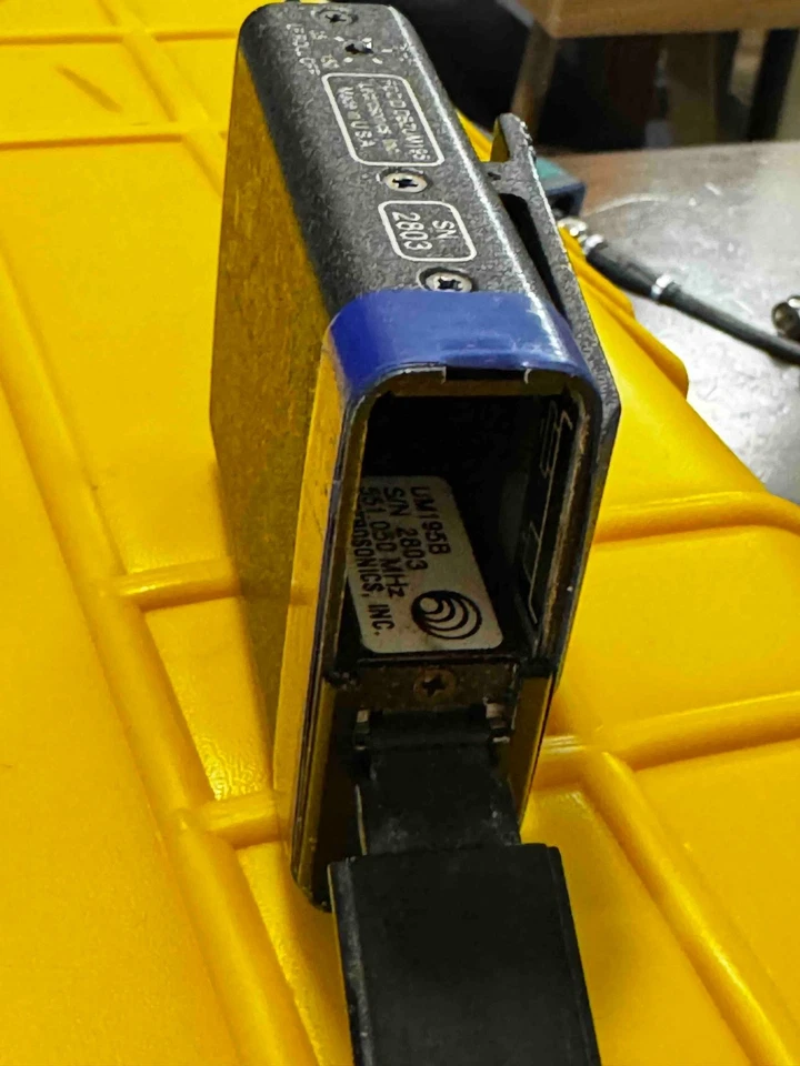 Lectrosonics UCR195 Receiver + UM195B Transmitter Wireless - Image 2 of 3