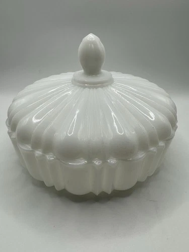 7” Vintage Anchor Hocking Old Cafe Milk Glass Covered Bowl With Lid