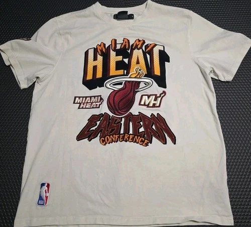 Miami Heat Pro Standard Luxury Athletics Mens Eggshell XL T-Shirt - product listing photo