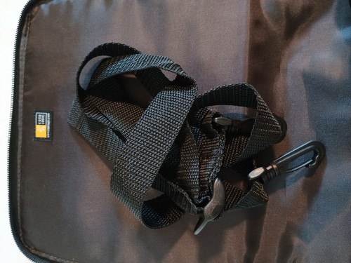 Custodia Logic Lettore CD Custodia con Cerniera Nera Ecopelle Nylon - Foto 6 di 10
