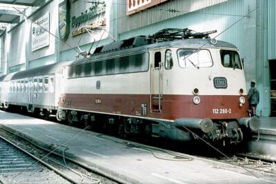 Elektro-Lok-Dia · 112 266 (E10.12) · DB · Hbf. München · 1974