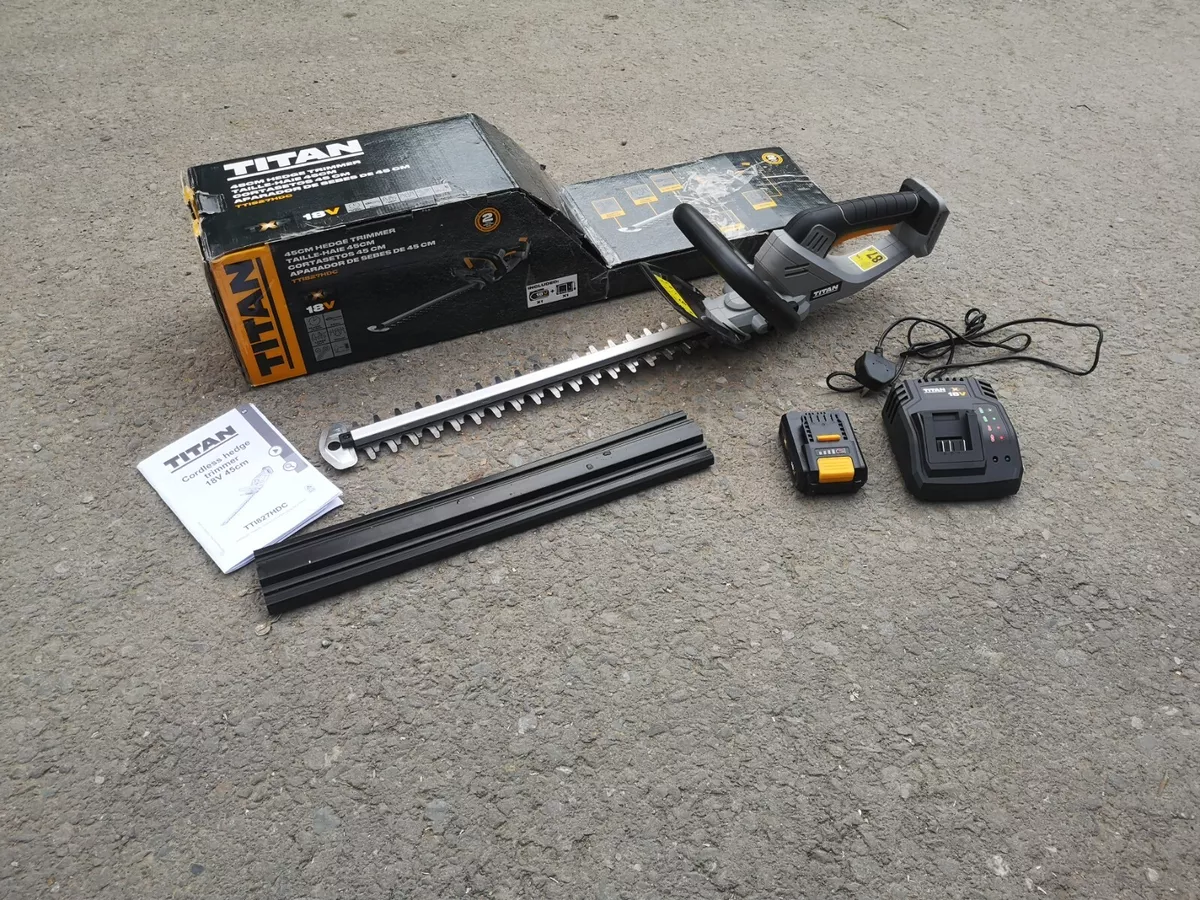 Titan cordless cheap hedge trimmer