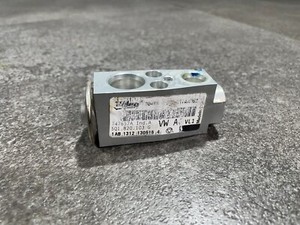 VW Golf 7 VII Expansionsventil 5Q1820103G