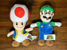 Lot of Two 2 Nintendo Super Mario 2021 Plush Figures Luigi 7.25" and Toad 7.5"