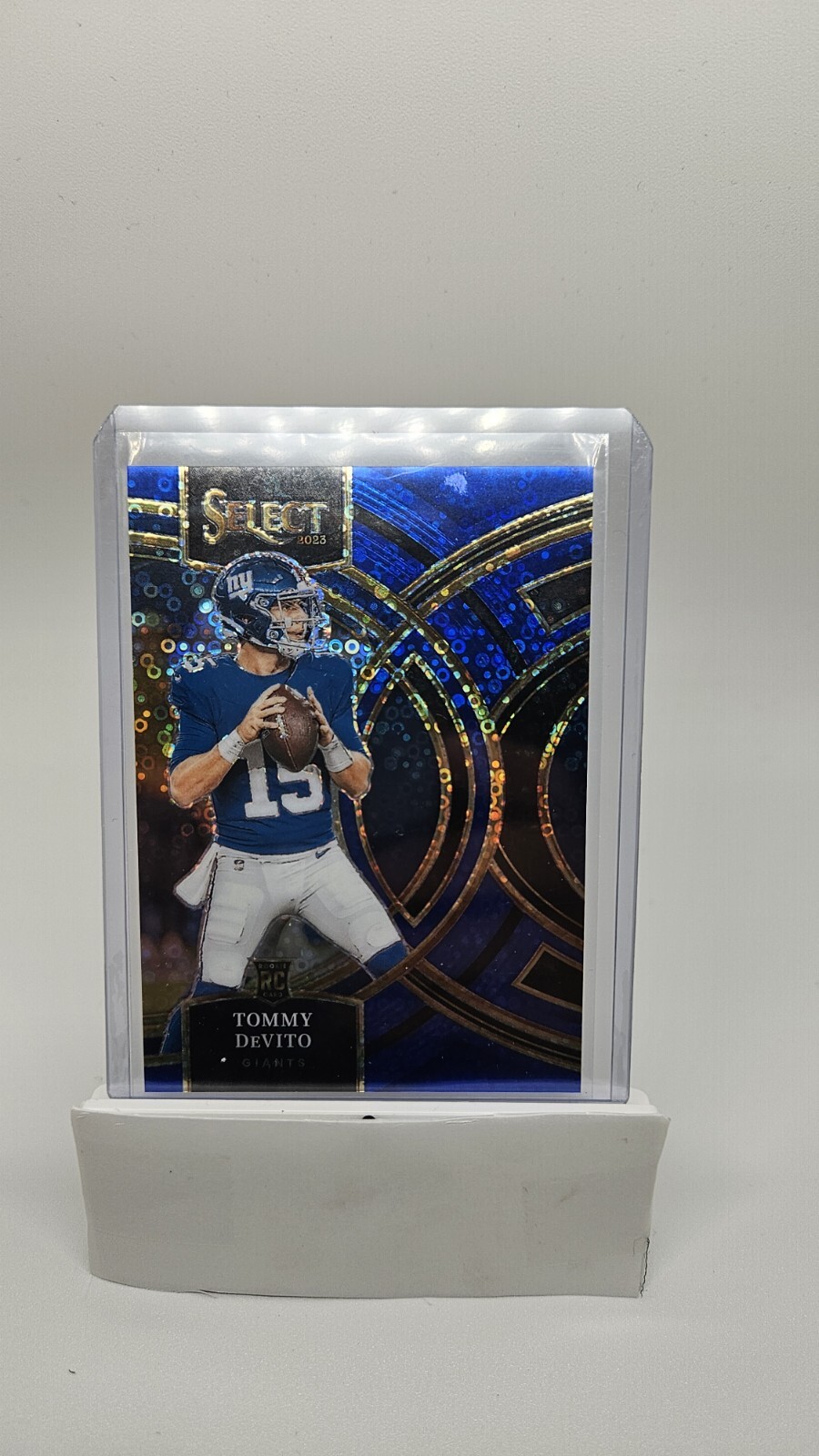 2023 Panini Select - Premier Level Blue Disco Prizm #102 Tommy DeVito /25 (RC)