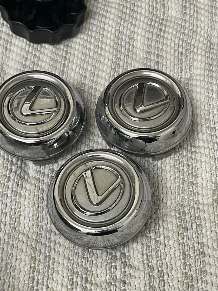 LEXUS GS300, GS400, GS430 OE ALLOY WHEEL CHROME CENTER CAP SET 42603-30480 - Image 4 of 4