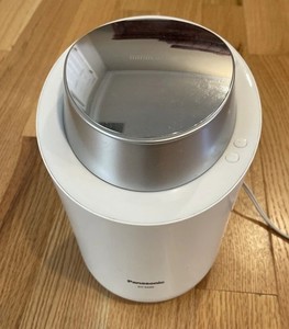 【ジャンク品】Panasonic nanocare Panasonic VSK0581 Camcorder Battery Charger 8.4V For battery CGR