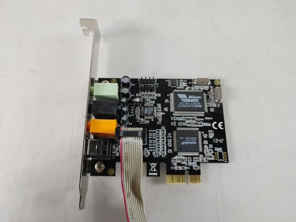 Syba SD-PEX63034 PCI Express x1 7.1 CH Digital Analog Audio Card - Image 2 of 4