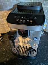 De'Longhi Bean to Cup Coffee Machine Magnifica Evo ECAM290.61.SB