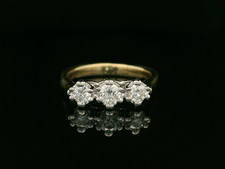 Ring 18 kt Gelbgold & 0,50 kt Diamant 3 Steine - Größe N