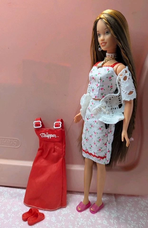 Muñeca Barbie Teen Courtney All Grown Up 1996 Mattel rediseñada  Foto 3 de 4