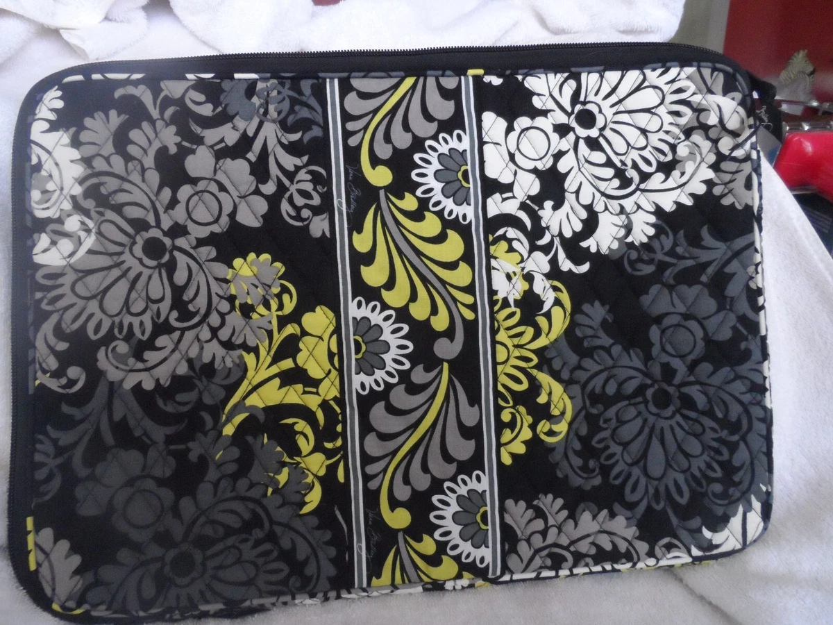 Vera bradley 17 laptop clearance sleeve