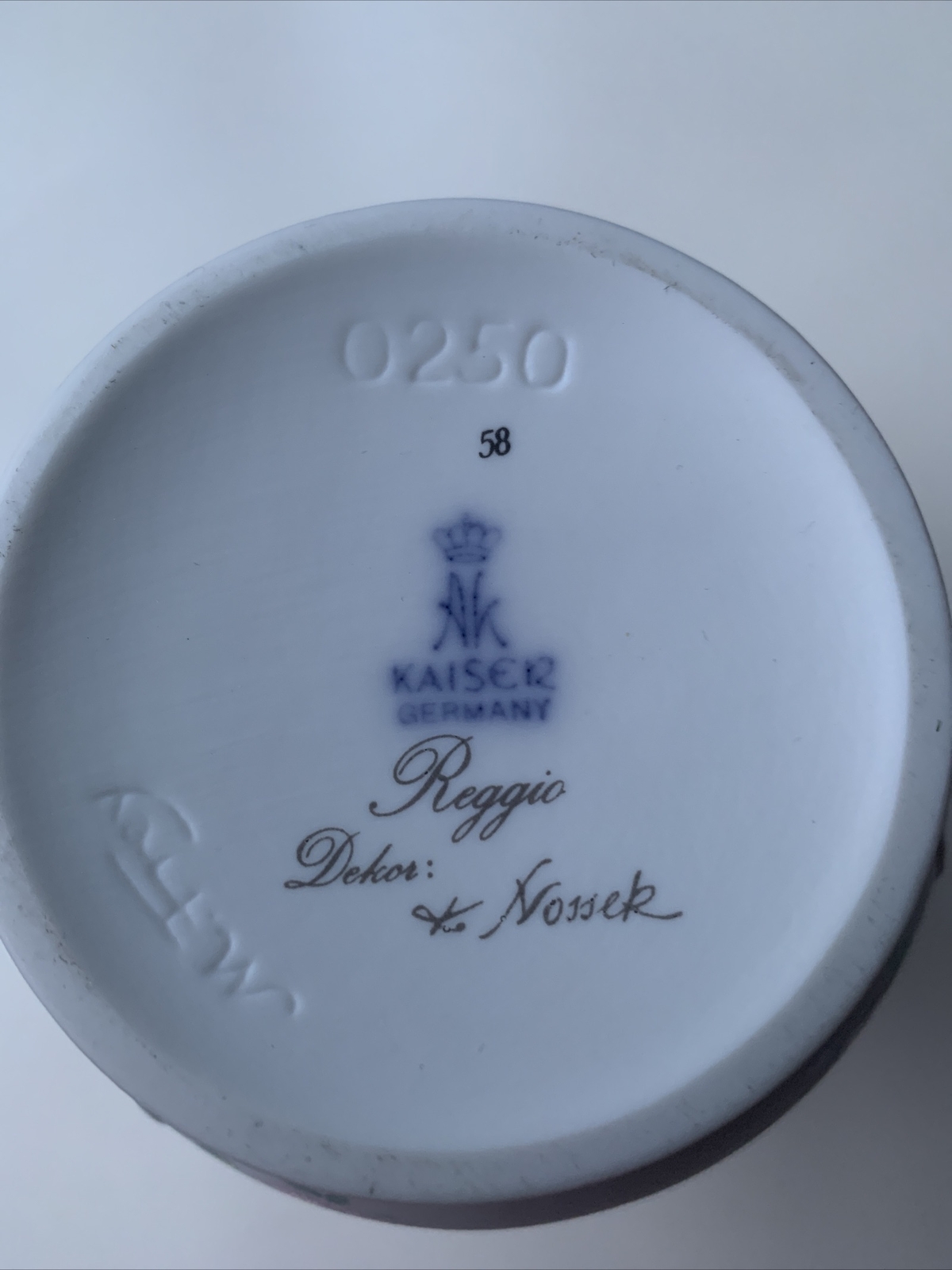 Vintage AK Kaiser Germany White Bisque Floral Porcelain Vase 0250 M