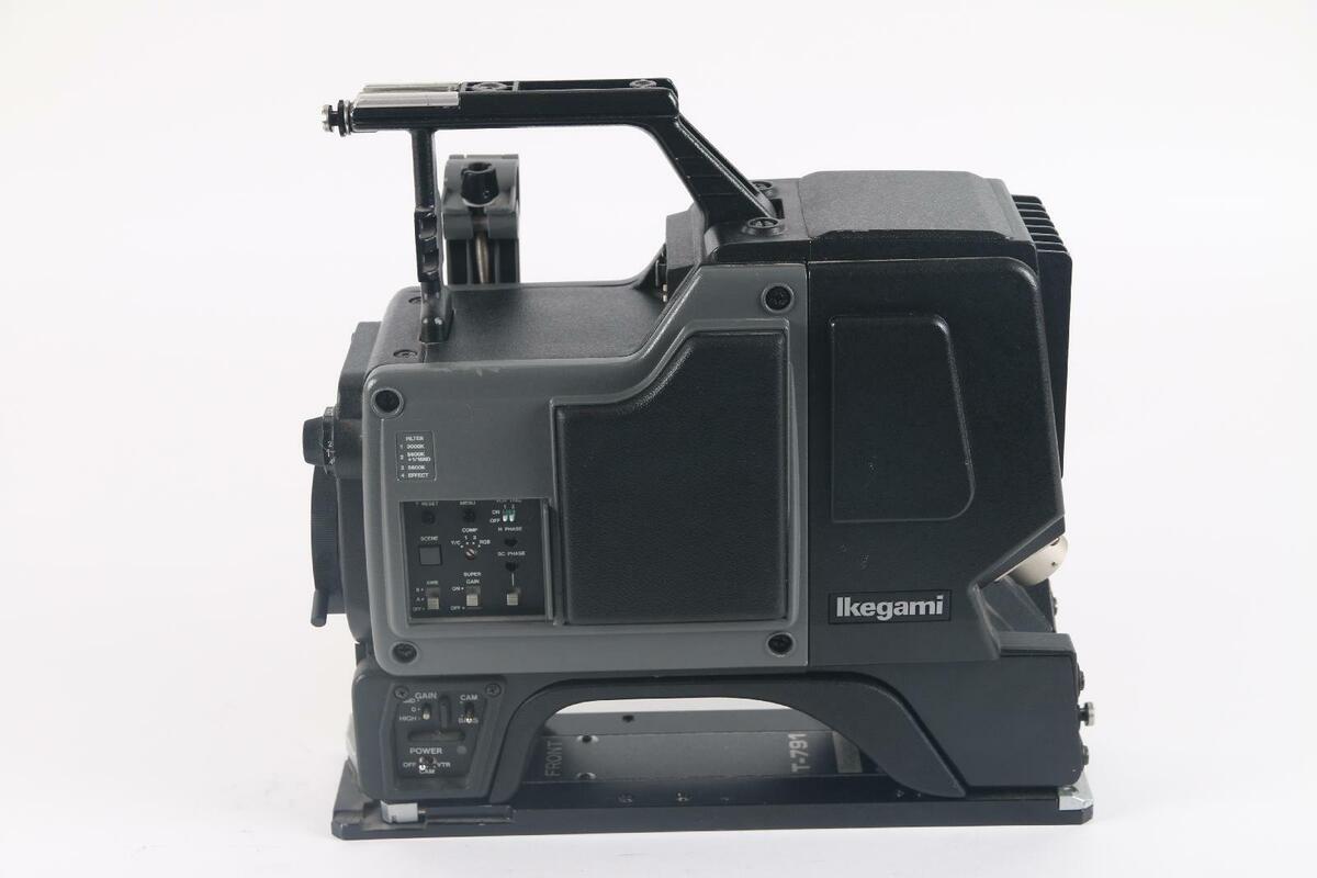 Ikegami HC-340 2/3-Inch 3CCD Studio / Portable Color Camera Ikegami HC-340 2/3-Inch 3CCD Studio / Portable Color Camera