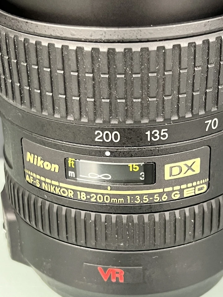 Nikon AF-S DX NIKKOR 18-200mm f/3.5-5.6G ED VR Lens - Image 2 of 4