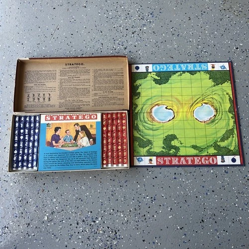 Vtg 1975 Stratego Board Game Milton Bradley - Complete with Original Box.