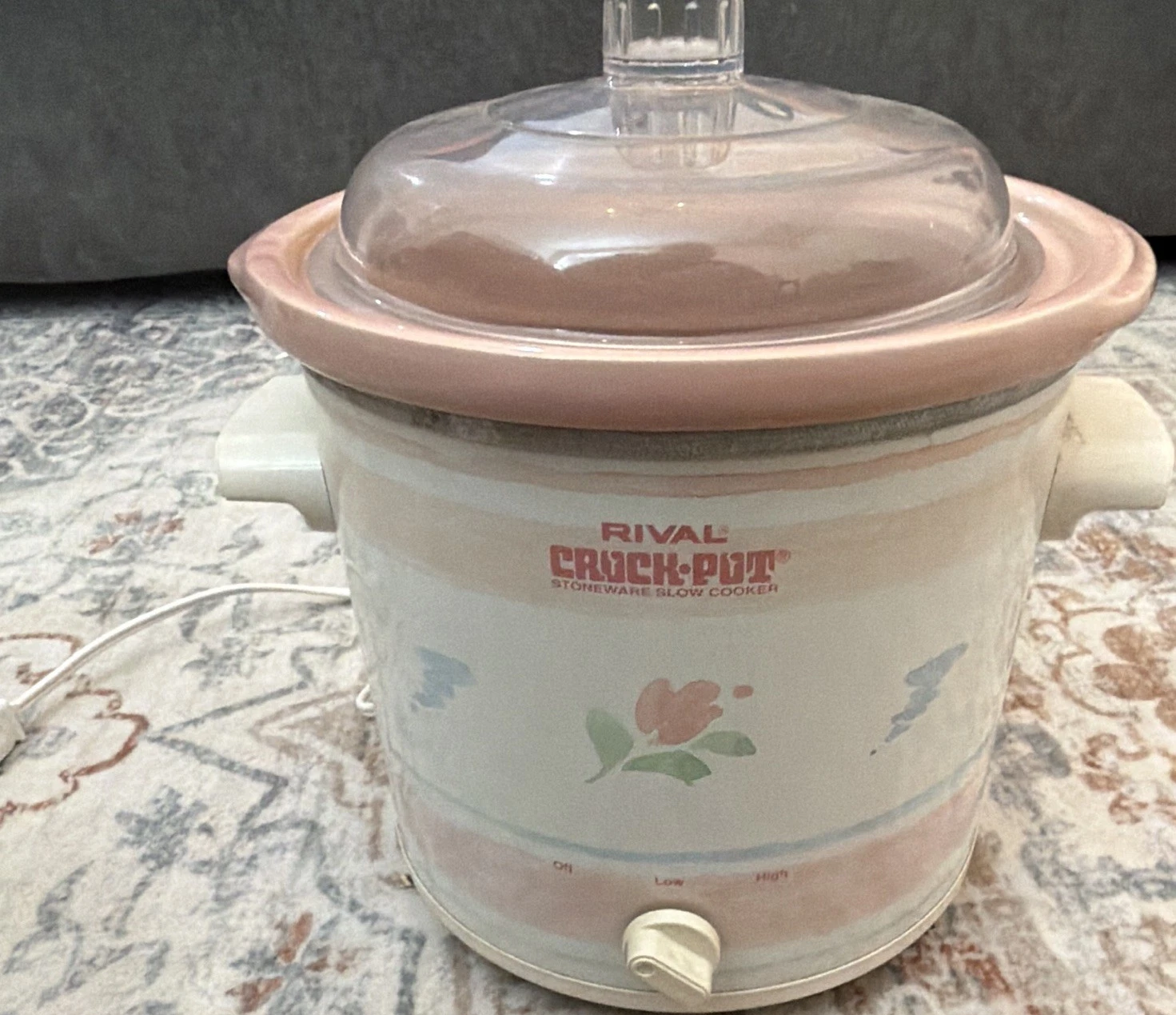 Rival Crock-Pot 2 Qt Slow Cooker Pink/White Stoneware Adjustable 3-Setting 150W