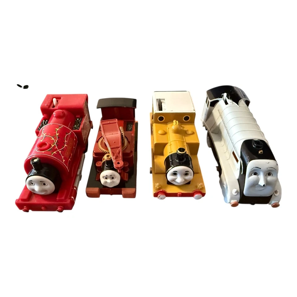 Thomas the Train Trackmaster Friends Lot of 10 not working engines 2009 set - Image 2 of 4
