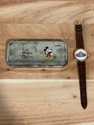Disney Cast Member Original Mickey Mouse Limited Edition (2500) Wrist Watch 1996