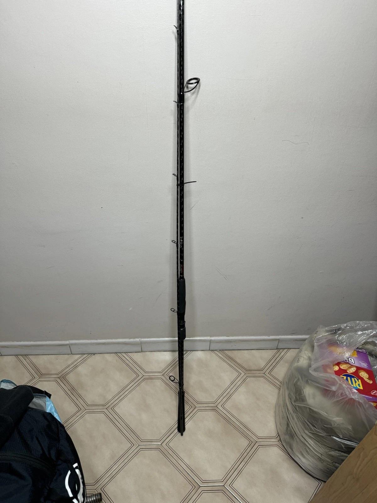 Jigging World Onyx Model 902 9FT Medium Fast Action 3/4-2oz 20-40lb USED