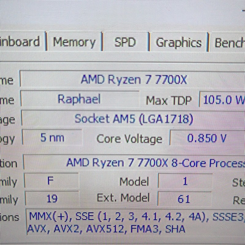 AMD Ryzen 7 7700X 8-Core CPU Socket AM5 (LGA1718) 3.6GHz 32MB L3 NO COOLER