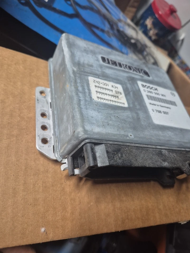 PLUG & PLAY 89-93 VOLVO 740 940 ECM ECU PCM BOSCH JETRONIC 0 280 000 901 — 第 2/3 张图片