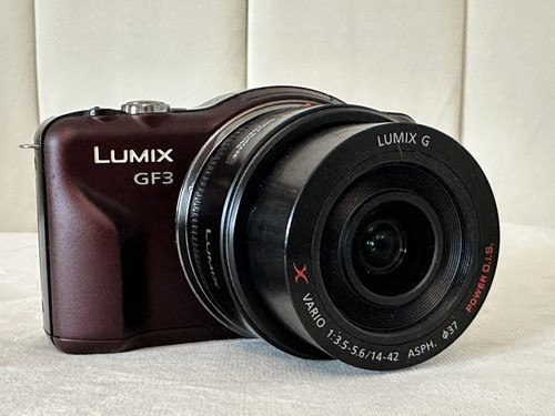 Panasonic LUMIX DMC-GF3 12.1MP Digital Camera W/ PZ 14-42mm - Brown - Japanese - Picture 7 of 8