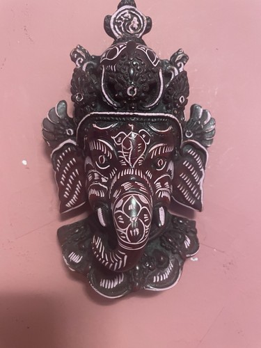 Small Wall Hanging Ganesha - Picture 2 of 6