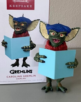 HALLMARK 2022 GREMLINS CAROLING GREMLIN ORNAMENT