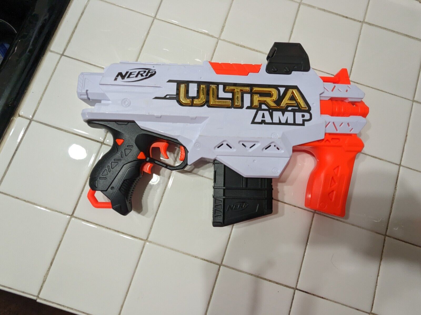 Nerf gun - semi automatic - powerful- NERF Ultra Select Fully Motorized  Blaster 195166119571