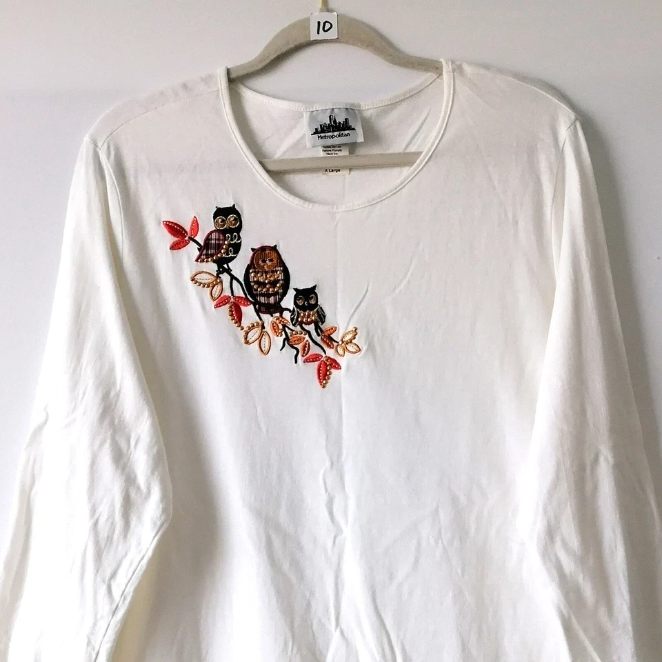 Camiseta Metropolitan Feminina Branca Gola Redonda Manga 3/4 Bordada Tamanho X-Grande - Imagem 3 de 4