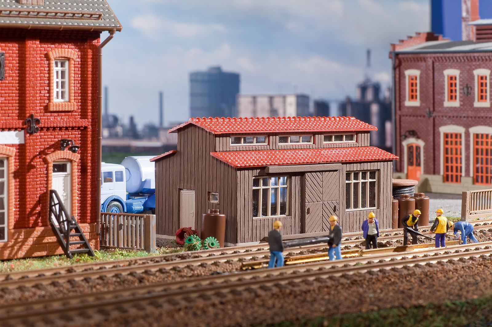 Vollmer 45622 - H0 Freight Shed for Hazardous Materials - New
