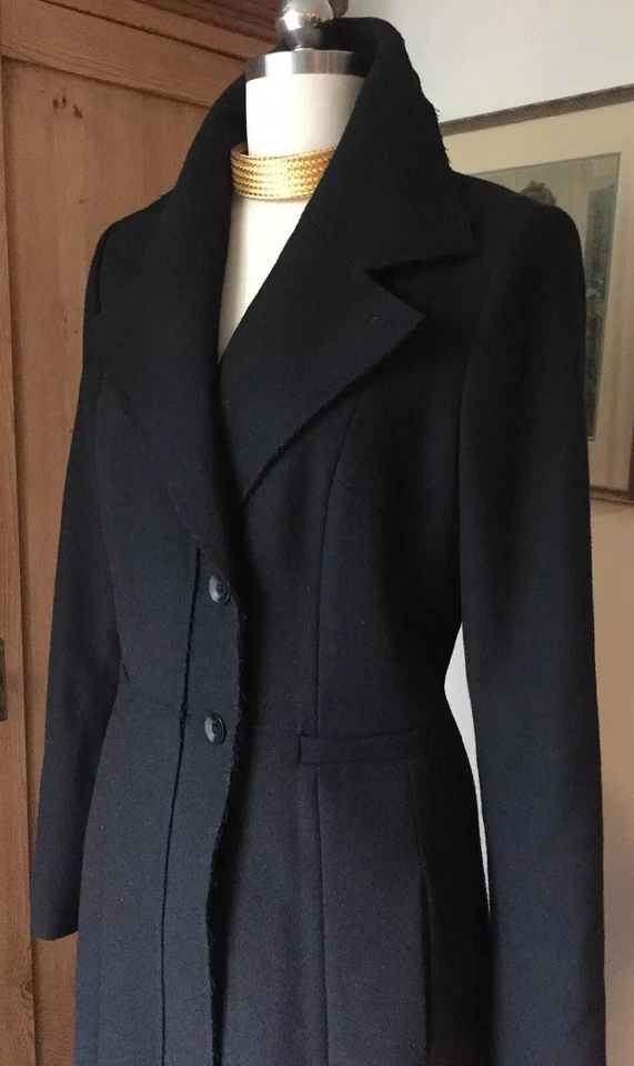 Abrigo Halógeno~ Negro Maxi~ Ajustado~ Corte a la Forma~ Bordes Crudos Cintura Talla M/L ¡IMPRESIONANTE!