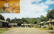Vintage Bearskin Motel Gatlinburg TN Postcard - The Smokies Cottages & Rooms