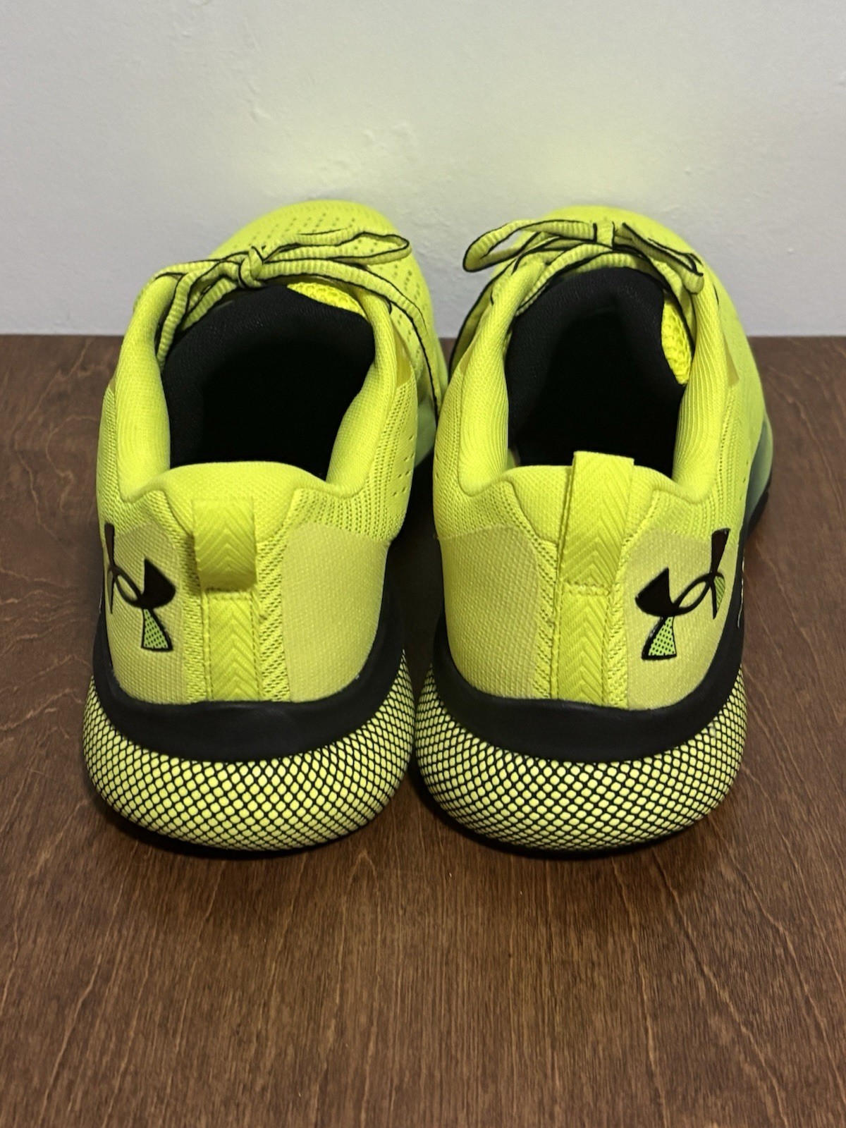 UNDER ARMOUR MENS UA HOVR TURBULENCE  3025419-301 Shoes Men's 12.5 Yellow black thumbnail 4