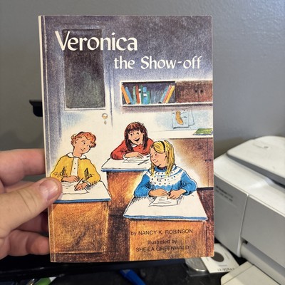 Vintage 1982 Paperback Veronica the Show Off Scholastic Book Children USA