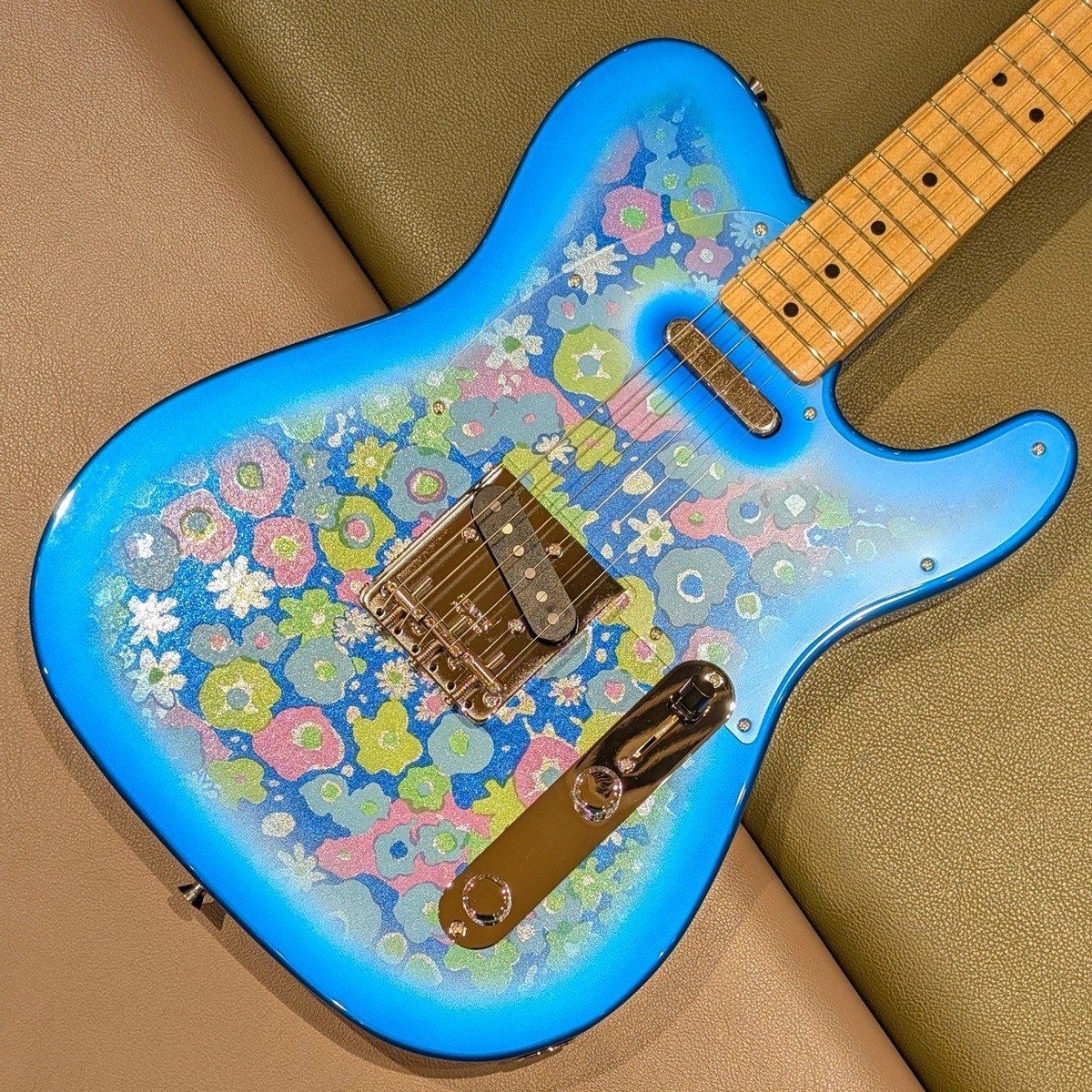 fender telecaster ピックガード　blue flower fender telecaster ピックガード blue flower fender telecaster
