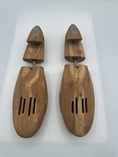 ONE PAIR OF MEN'S THE FLORSHEIM SHOE CEDAR WOOD SHOE TREES EXTRA-LARGE