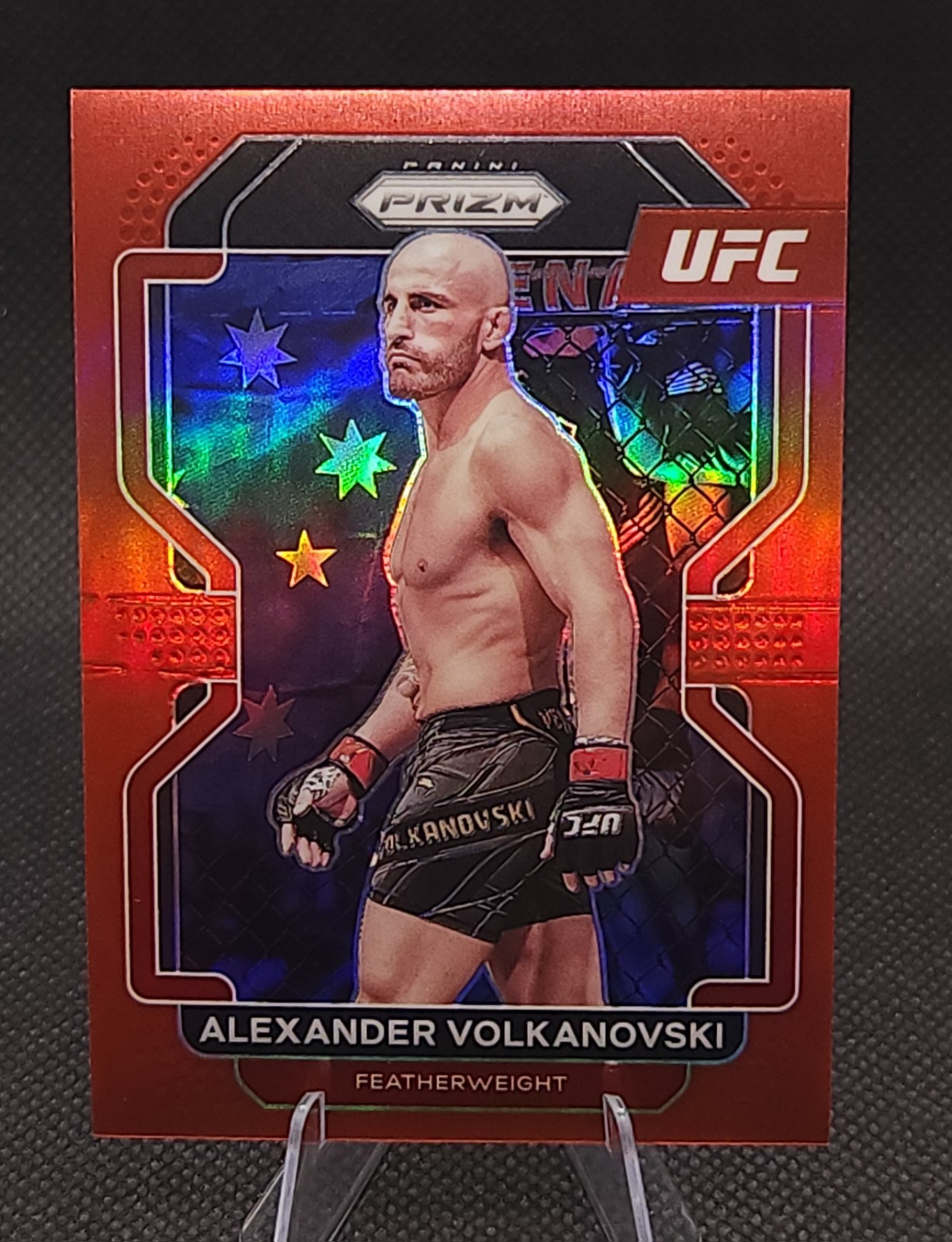 2022 Panini Prizm UFC Red Prizm /299 Alexander Volkanovski #147
