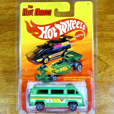 Hot Wheels The Hot Ones Chase Redline Sunagon Metalflake Light